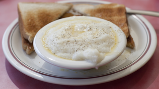 A Case For Why Grits Are Overrated